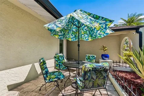 725 Del Oro Drive Safety Harbor FL 34695