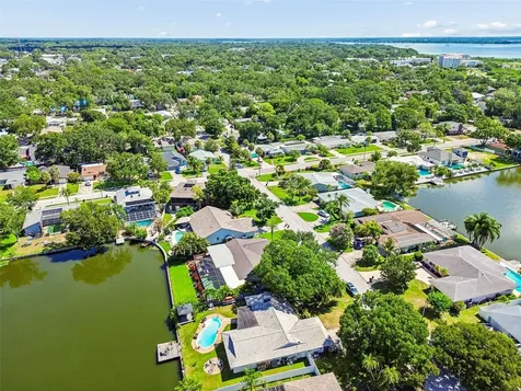 725 Del Oro Drive Safety Harbor FL 34695