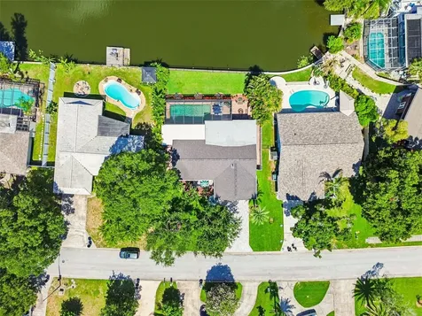 725 Del Oro Drive Safety Harbor FL 34695