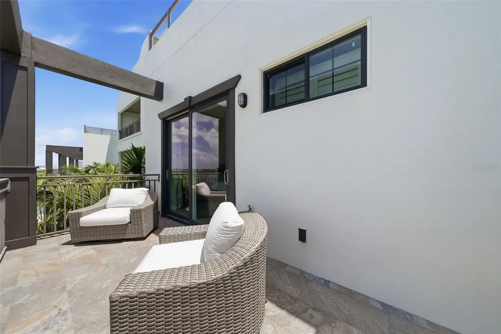 182 Brightwater Drive Clearwater Beach FL 33767