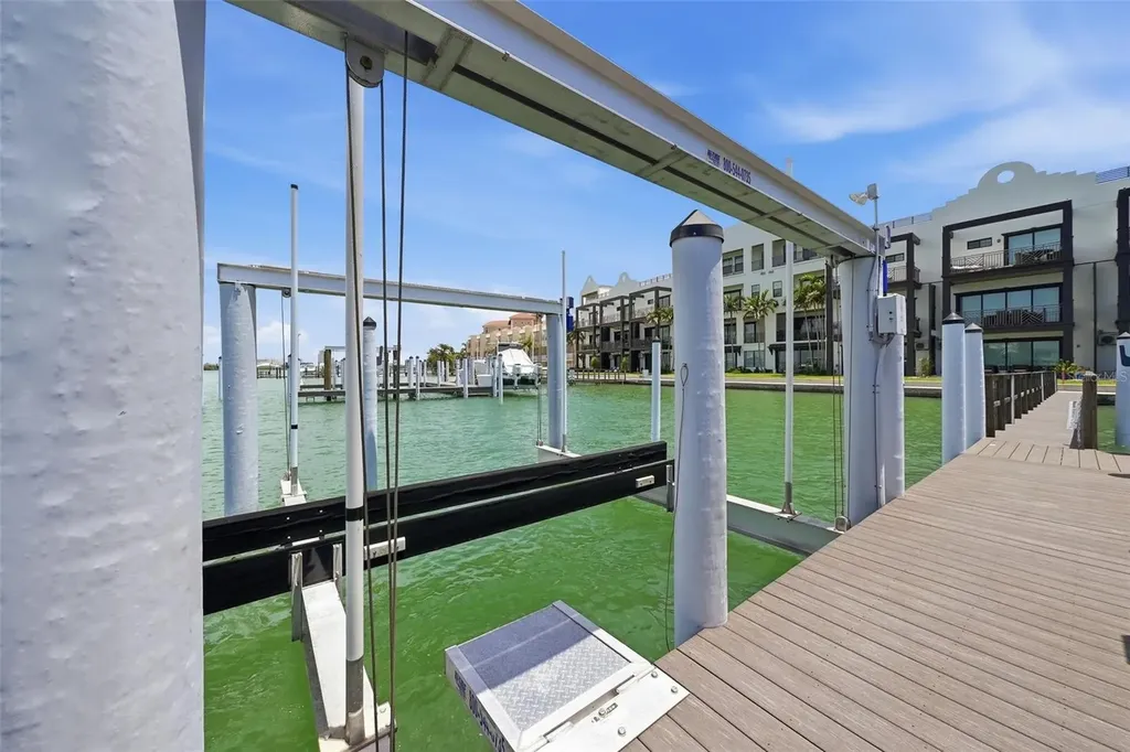 182 Brightwater Drive Clearwater Beach FL 33767
