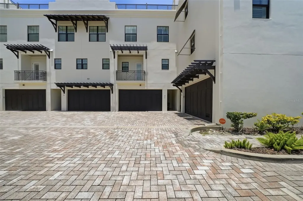 182 Brightwater Drive Clearwater Beach FL 33767