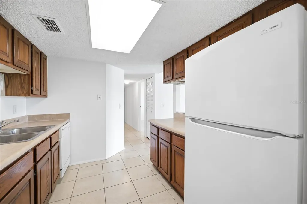 123 Loblolly Court Oldsmar FL 34677