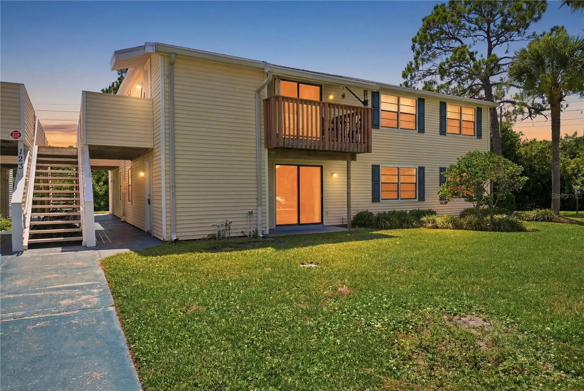123 Loblolly Court Oldsmar FL 34677