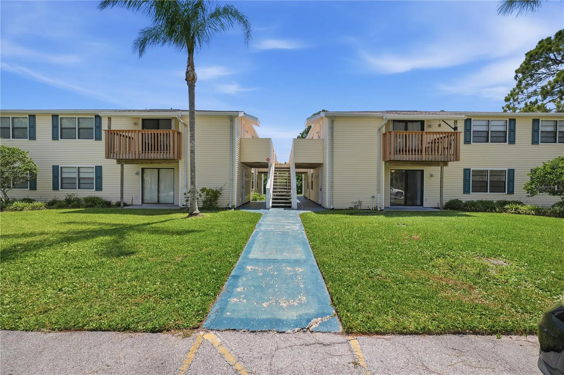 123 Loblolly Court Oldsmar FL 34677