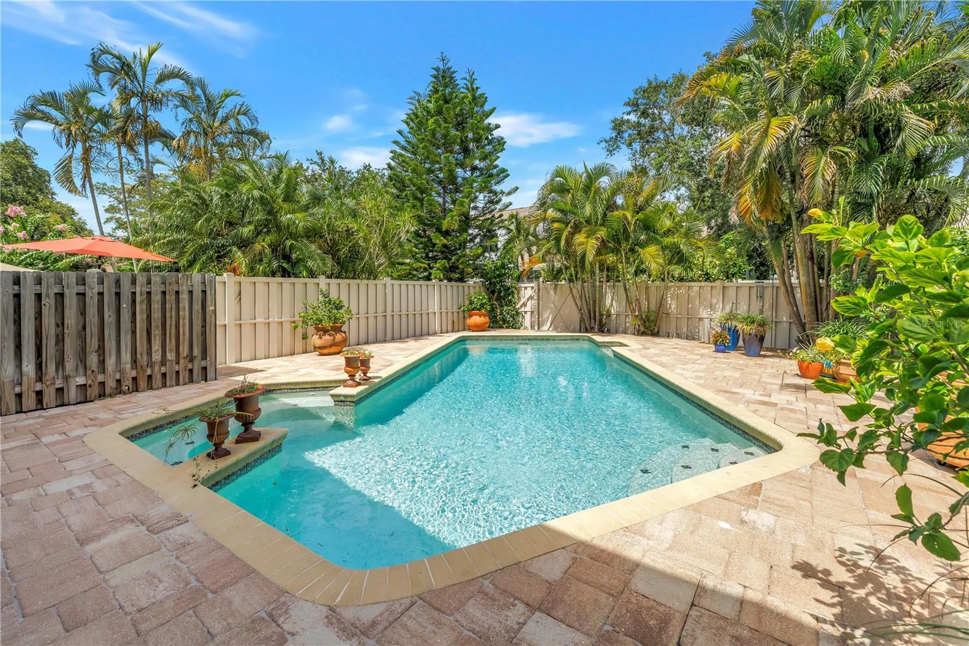990 San Carlos Court NE St Petersburg FL 33702