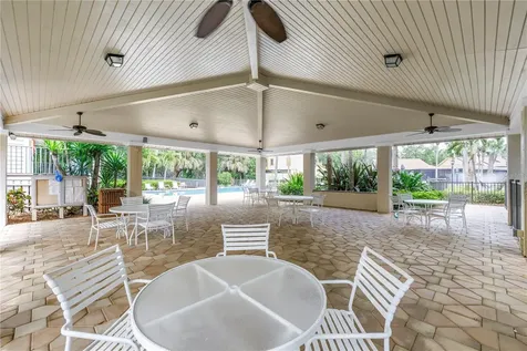 990 San Carlos Court NE St Petersburg FL 33702