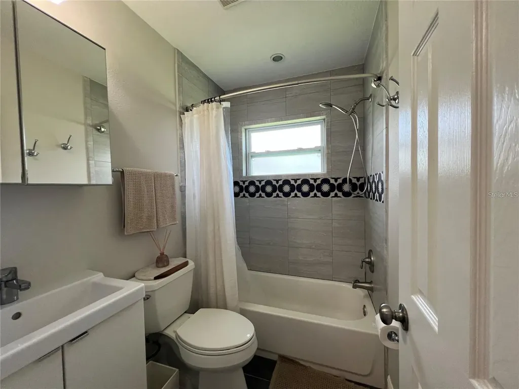 3748 Manatee Drive SE St Petersburg FL 33705
