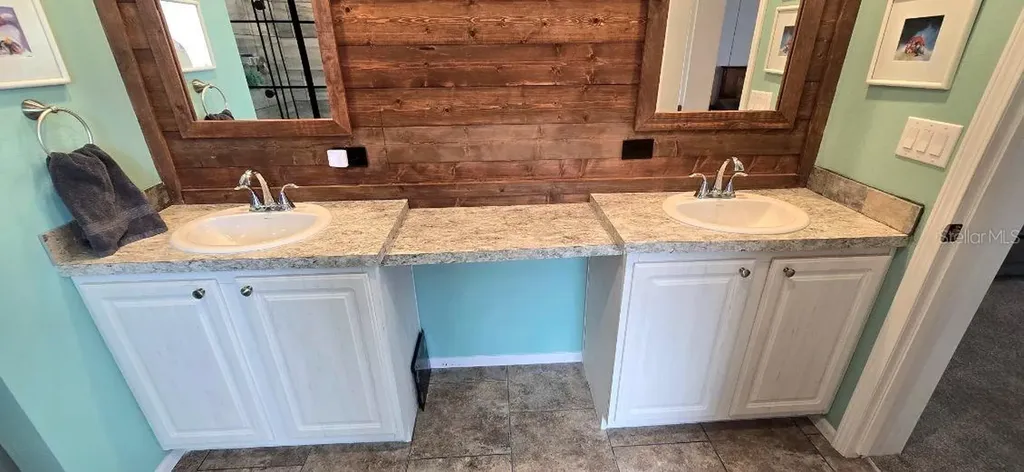 210 Philadelphia Court Palm Harbor FL 34684