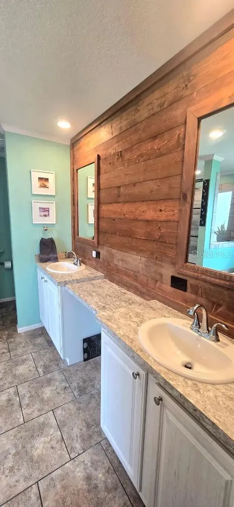 210 Philadelphia Court Palm Harbor FL 34684