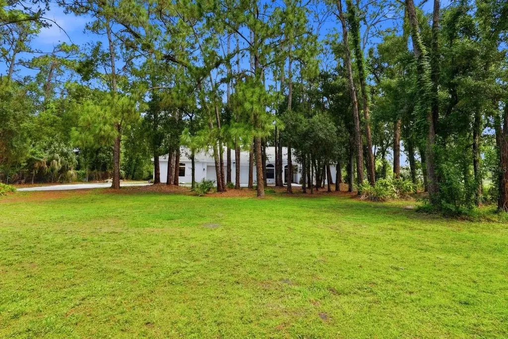 6301 S 86th Avenue N Pinellas Park FL 33782