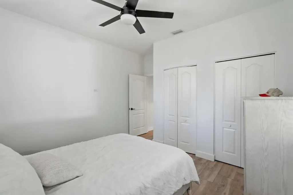 6301 S 86th Avenue N Pinellas Park FL 33782