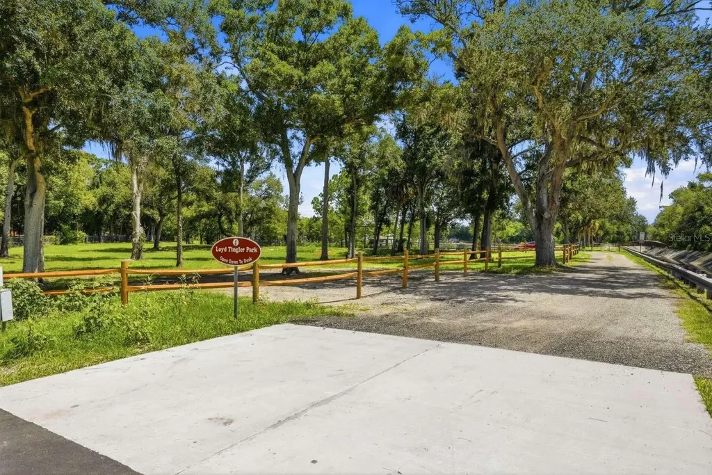 6301 S 86th Avenue N Pinellas Park FL 33782