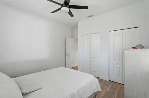 6301 S 86th Avenue N Pinellas Park FL 33782