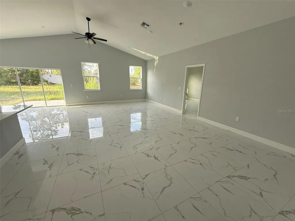 512 Sunset Road N Rotonda West FL 33947