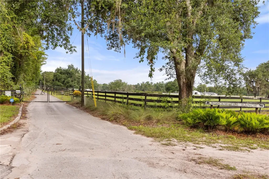 32839 Webbs Way Sorrento FL 32776
