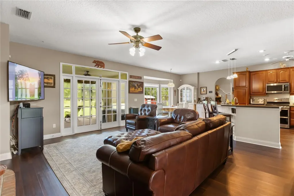 32839 Webbs Way Sorrento FL 32776