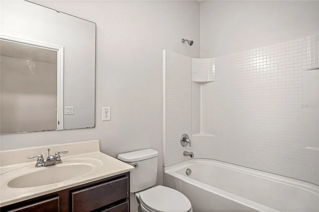 11472 Center Lake Drive Windermere FL 34786