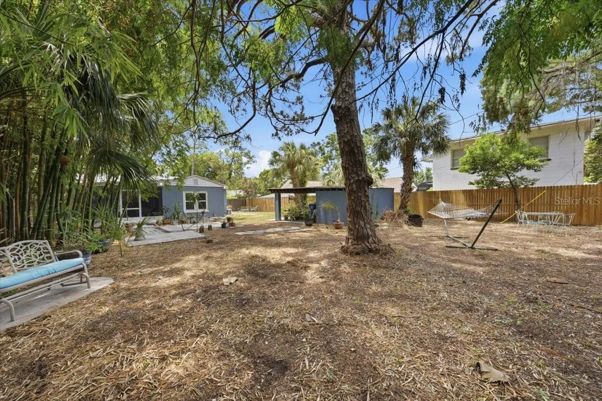 745 Alamanda Way S St Petersburg FL 33705