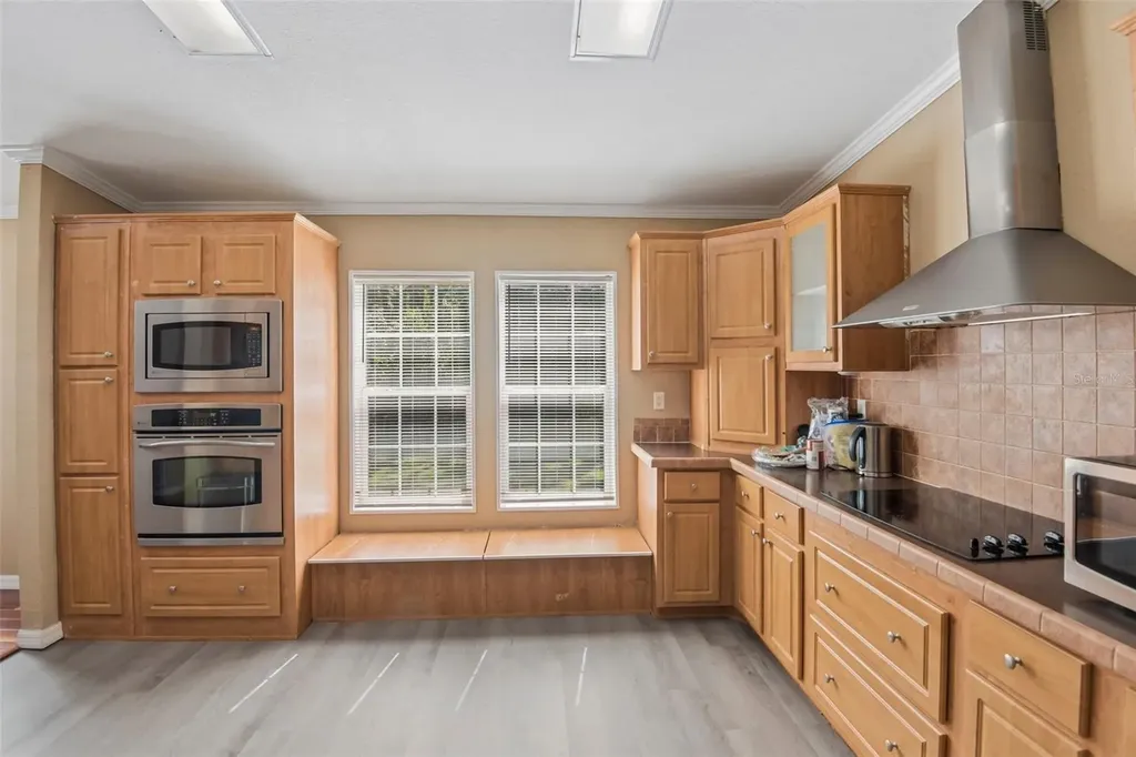 6221 Emerson Drive New Port Richey FL 34653