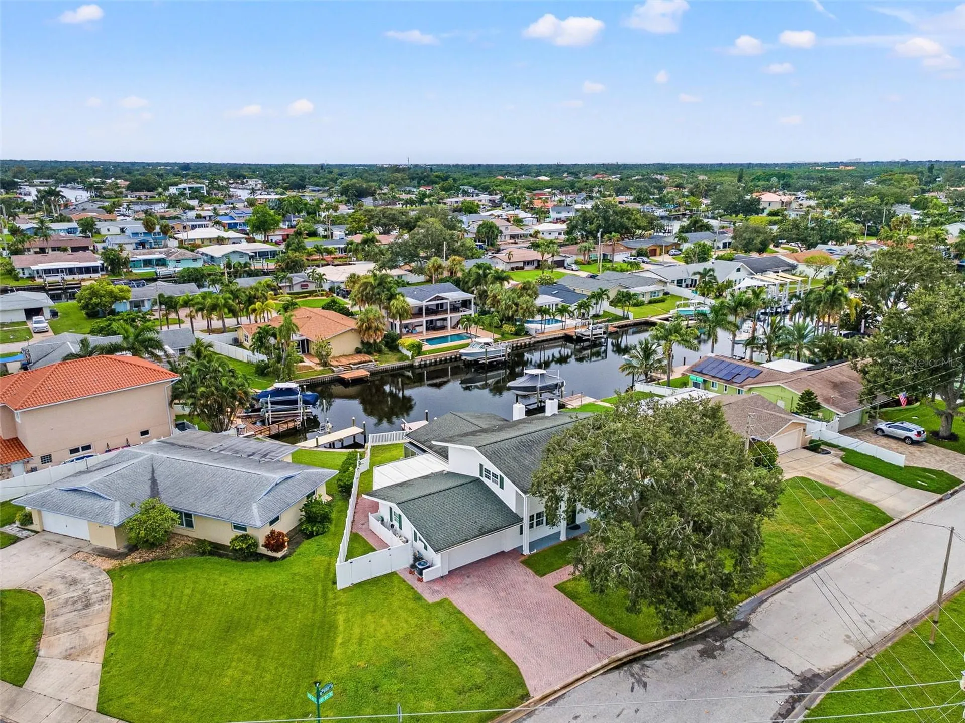 4000 14th Way NE St Petersburg FL 33703