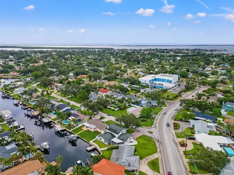 4000 14th Way NE St Petersburg FL 33703