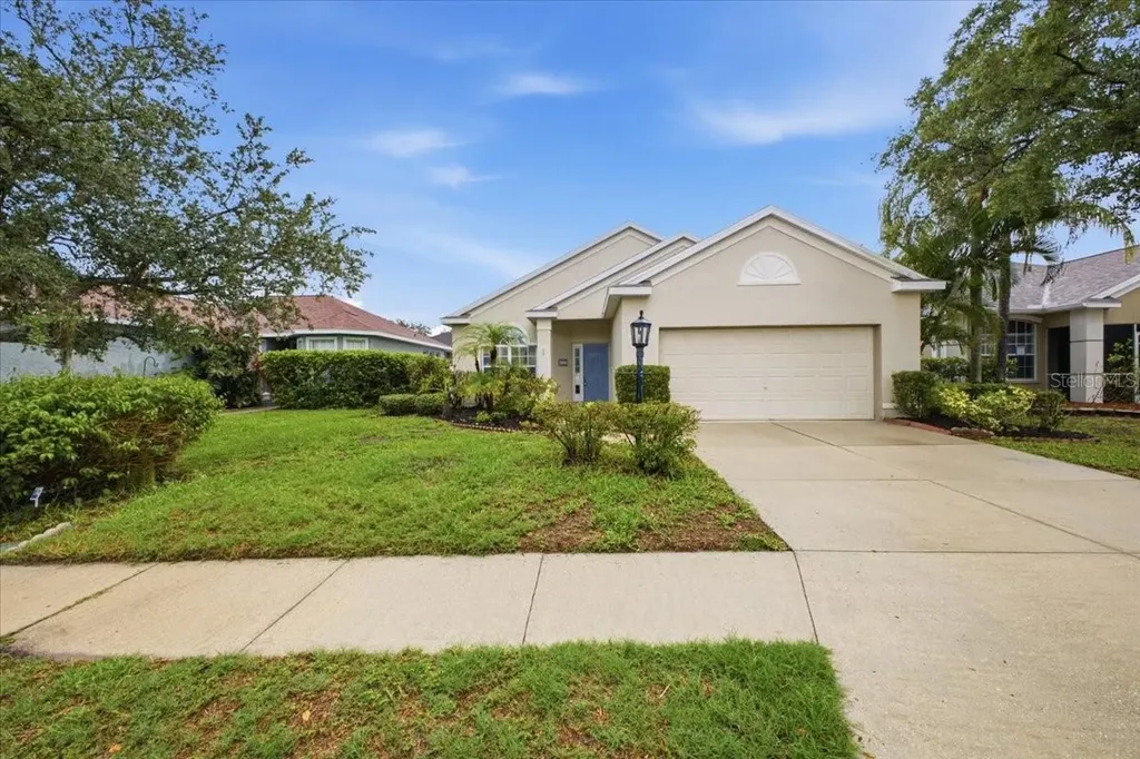 819 Springwood Circle Bradenton FL 34212