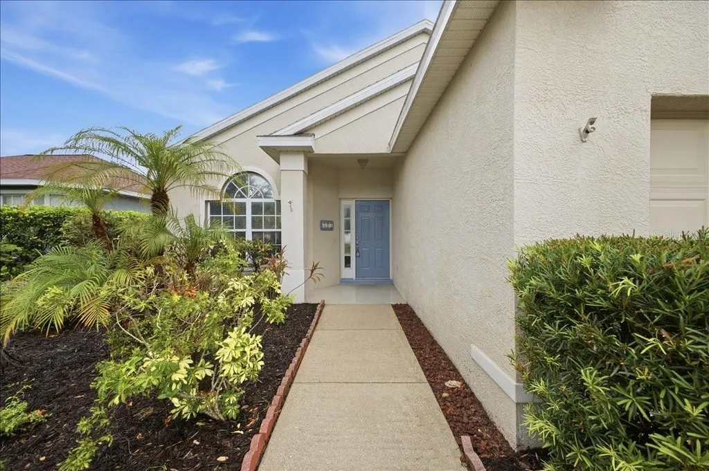 819 Springwood Circle Bradenton FL 34212