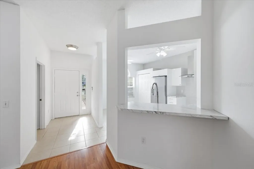 819 Springwood Circle Bradenton FL 34212