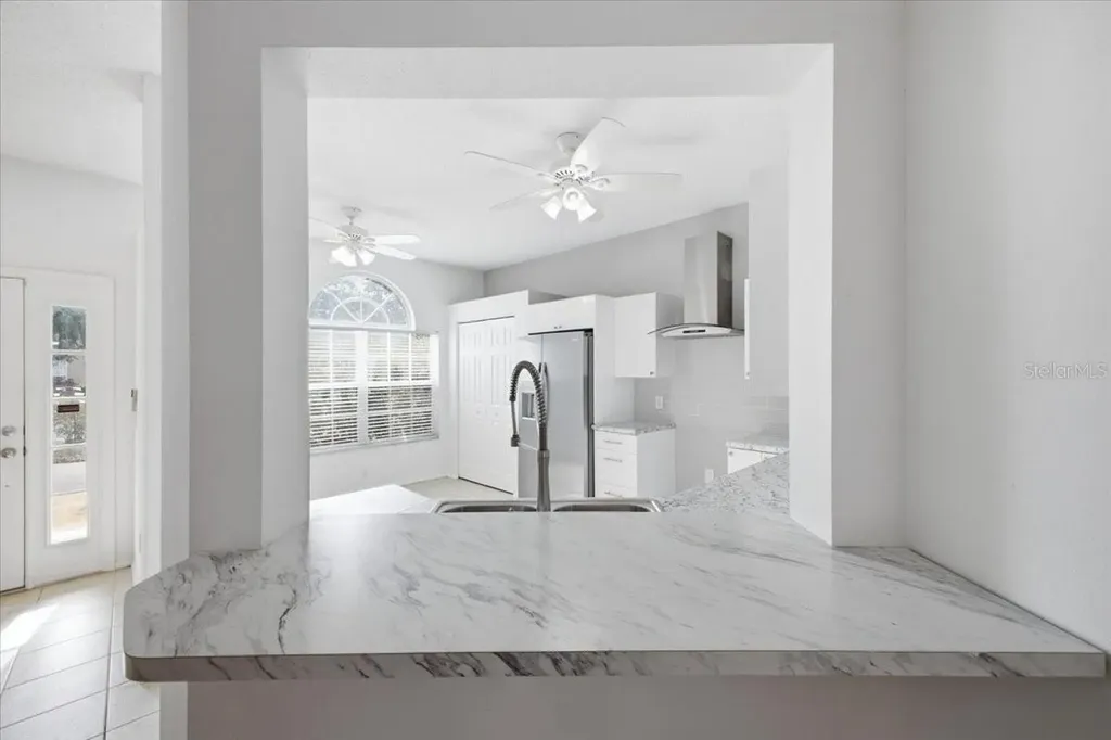 819 Springwood Circle Bradenton FL 34212