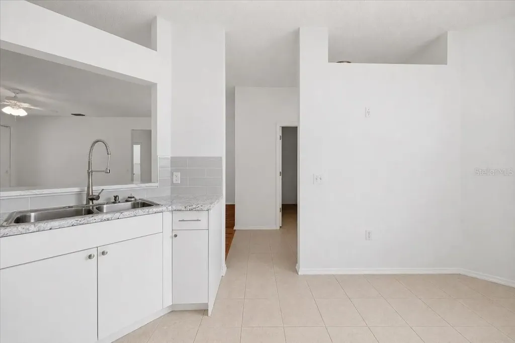 819 Springwood Circle Bradenton FL 34212