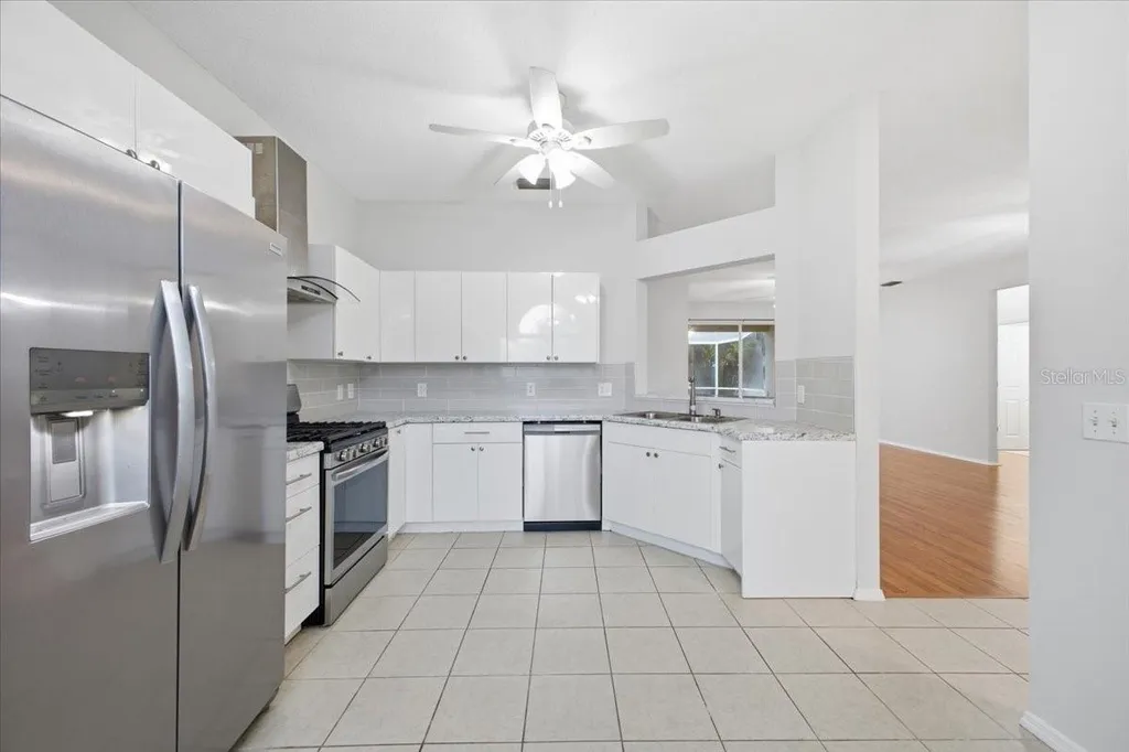 819 Springwood Circle Bradenton FL 34212