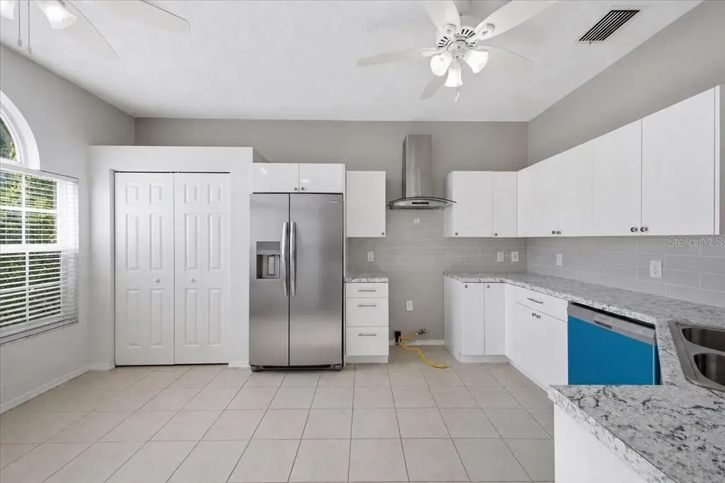 819 Springwood Circle Bradenton FL 34212
