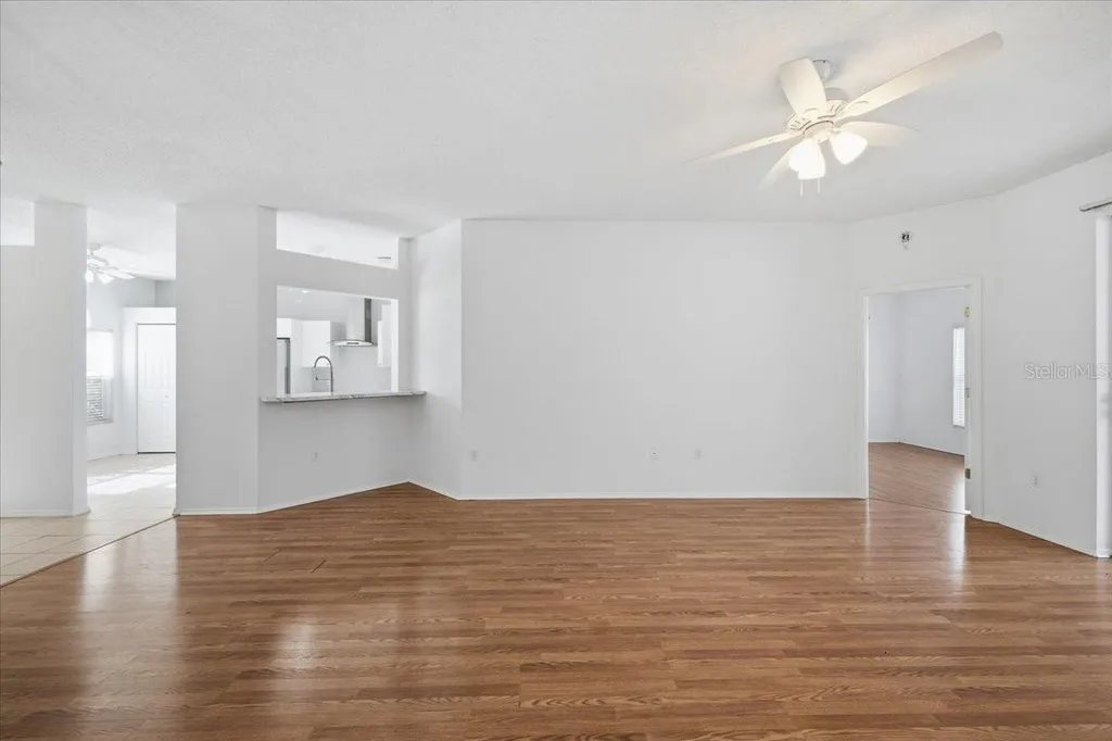 819 Springwood Circle Bradenton FL 34212