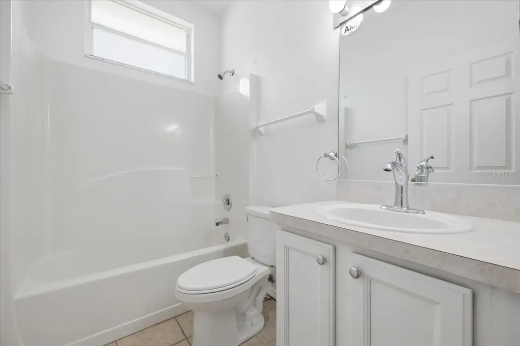 819 Springwood Circle Bradenton FL 34212
