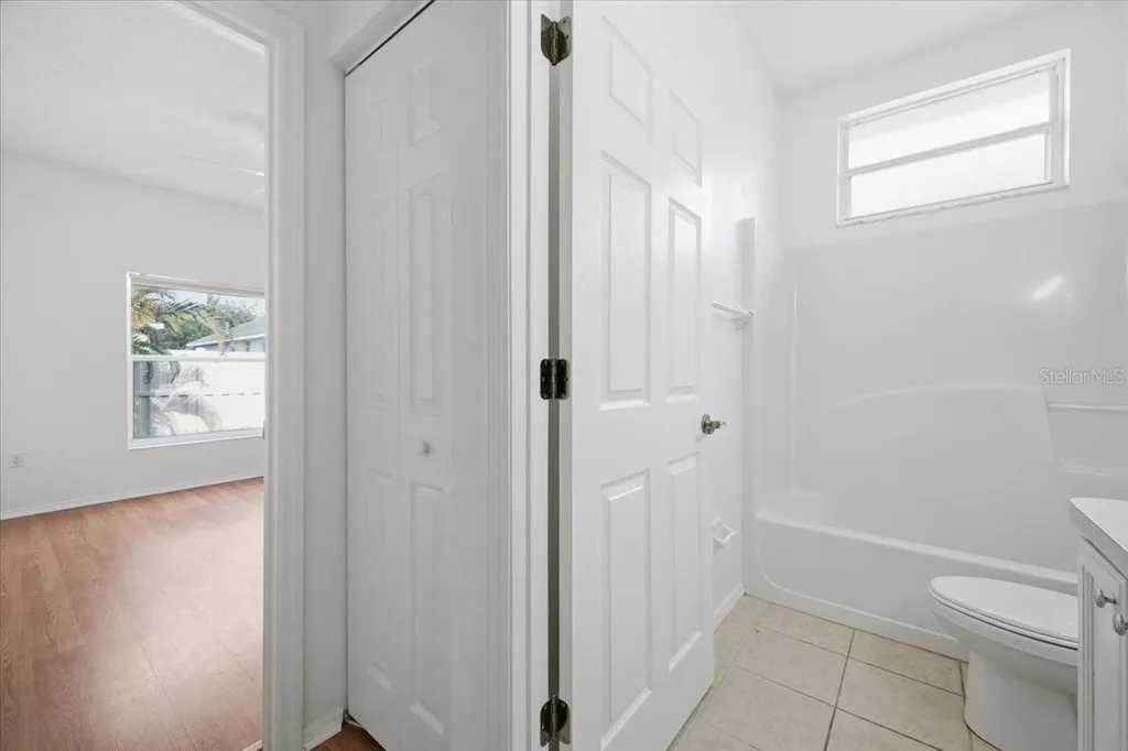 819 Springwood Circle Bradenton FL 34212