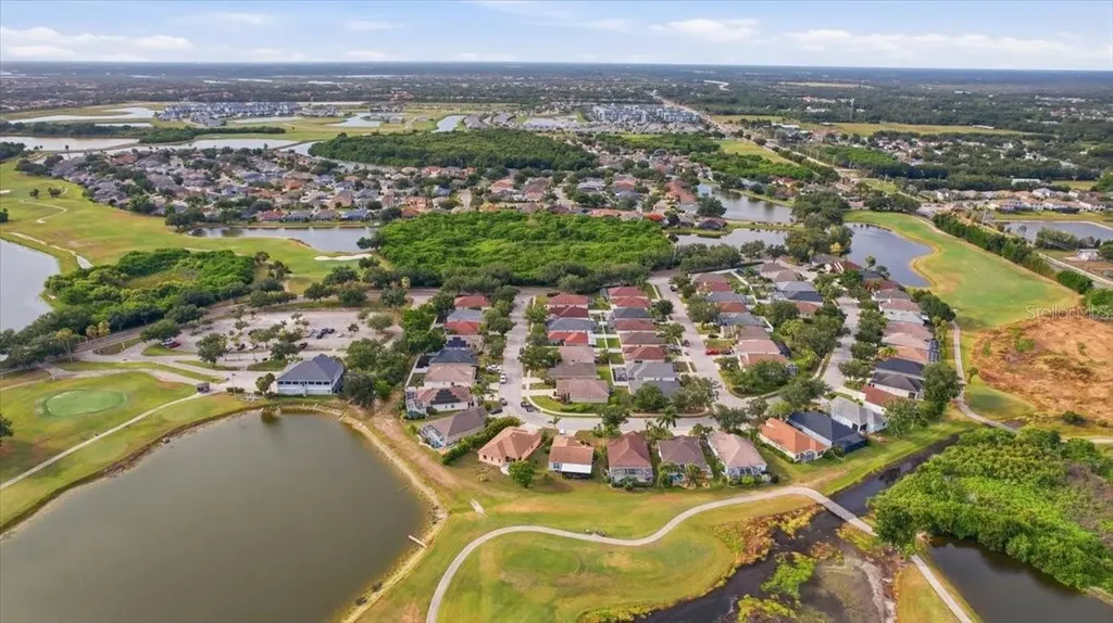 819 Springwood Circle Bradenton FL 34212