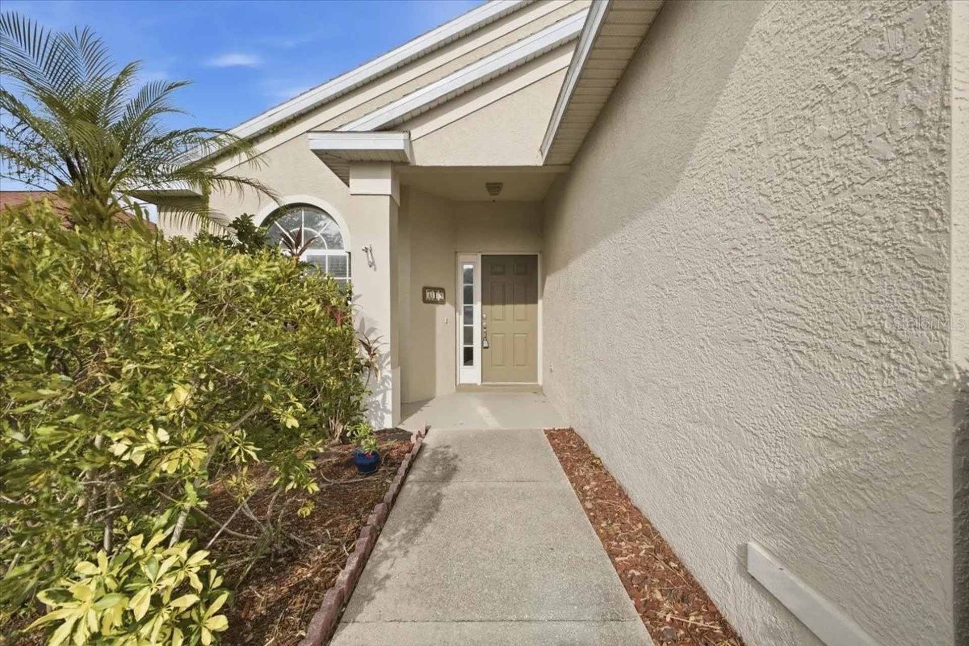 819 Springwood Circle Bradenton FL 34212