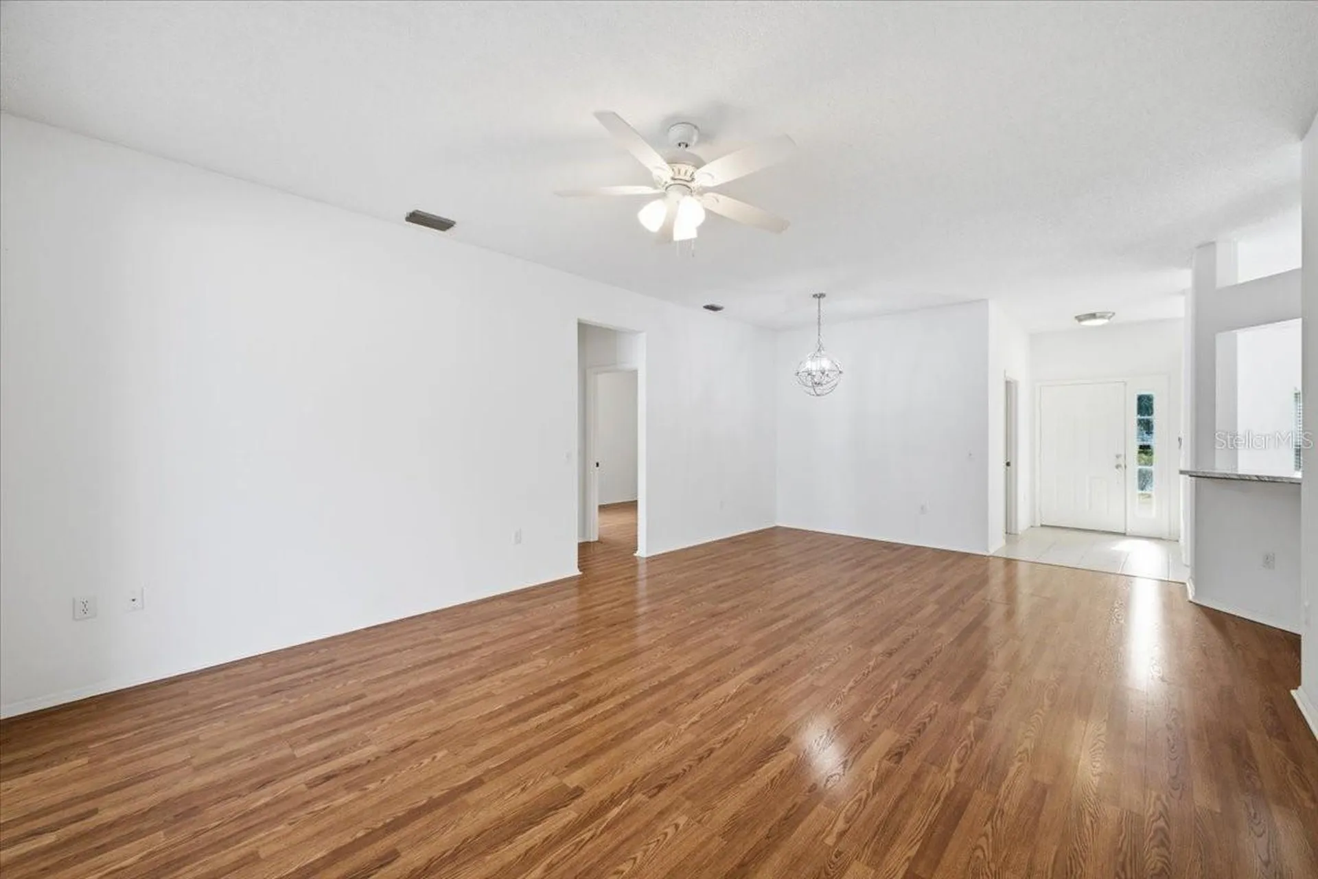 819 Springwood Circle Bradenton FL 34212