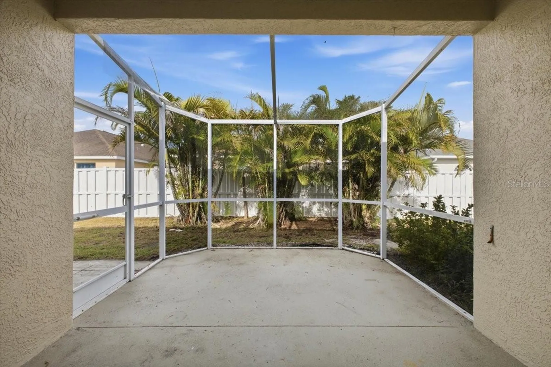819 Springwood Circle Bradenton FL 34212