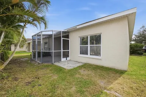 819 Springwood Circle Bradenton FL 34212