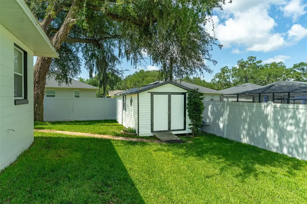 930 Hicks Road Lakeland FL 33813