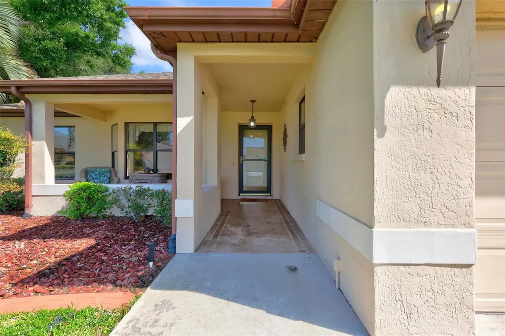 811 Miranda Way Lady Lake FL 32159