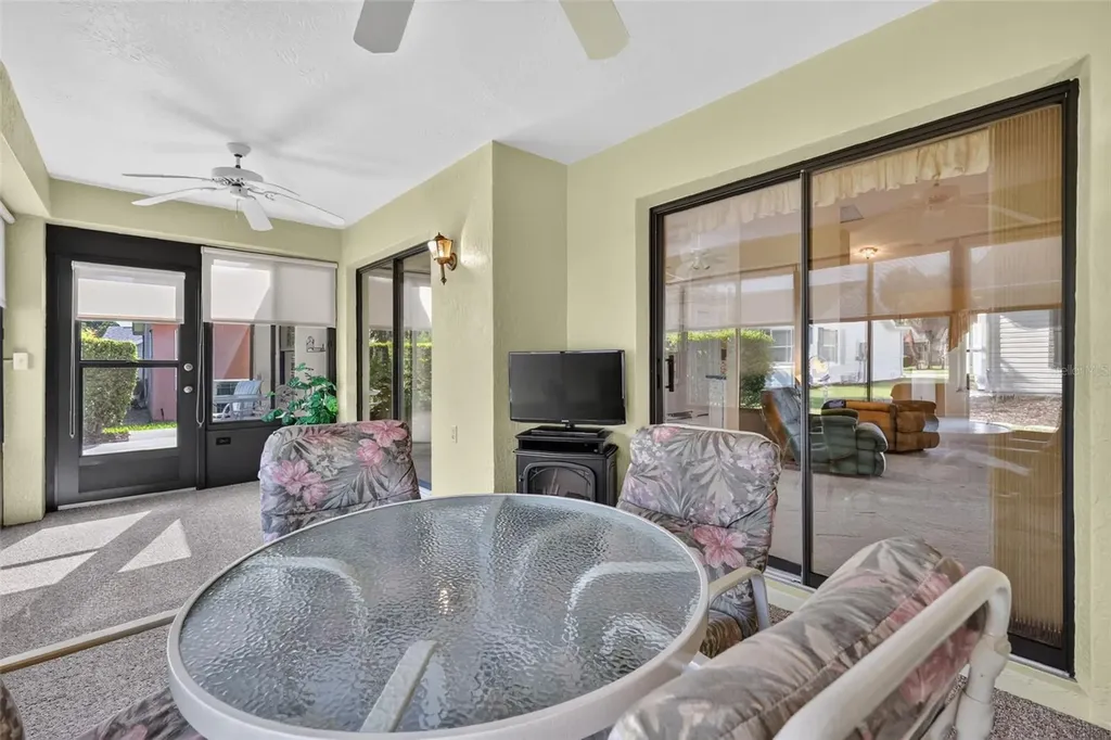811 Miranda Way Lady Lake FL 32159