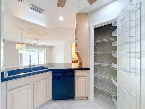 4931 Walden Circle Orlando FL 32811