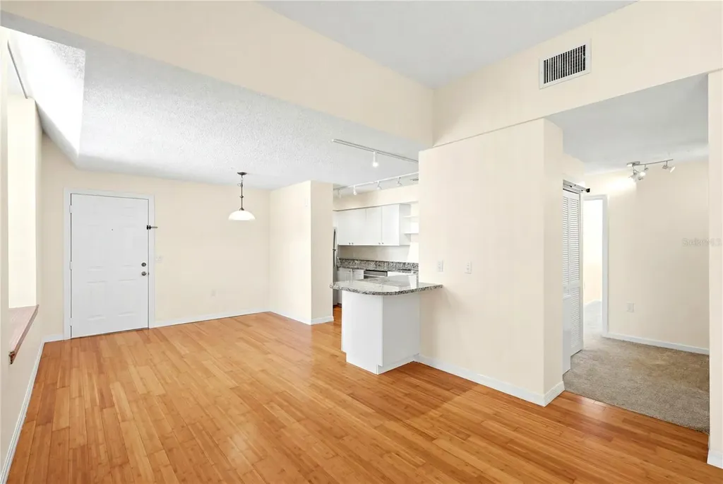 701 Mirror Lake Drive N St Petersburg FL 33701