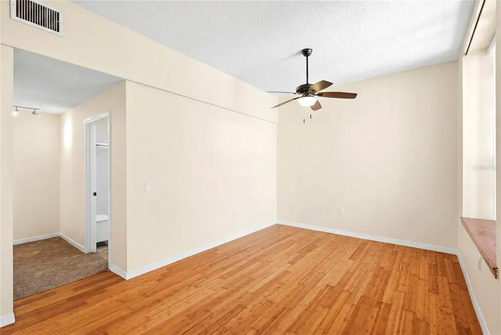 701 Mirror Lake Drive N St Petersburg FL 33701