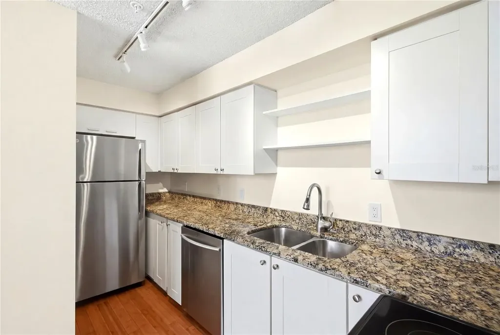701 Mirror Lake Drive N St Petersburg FL 33701