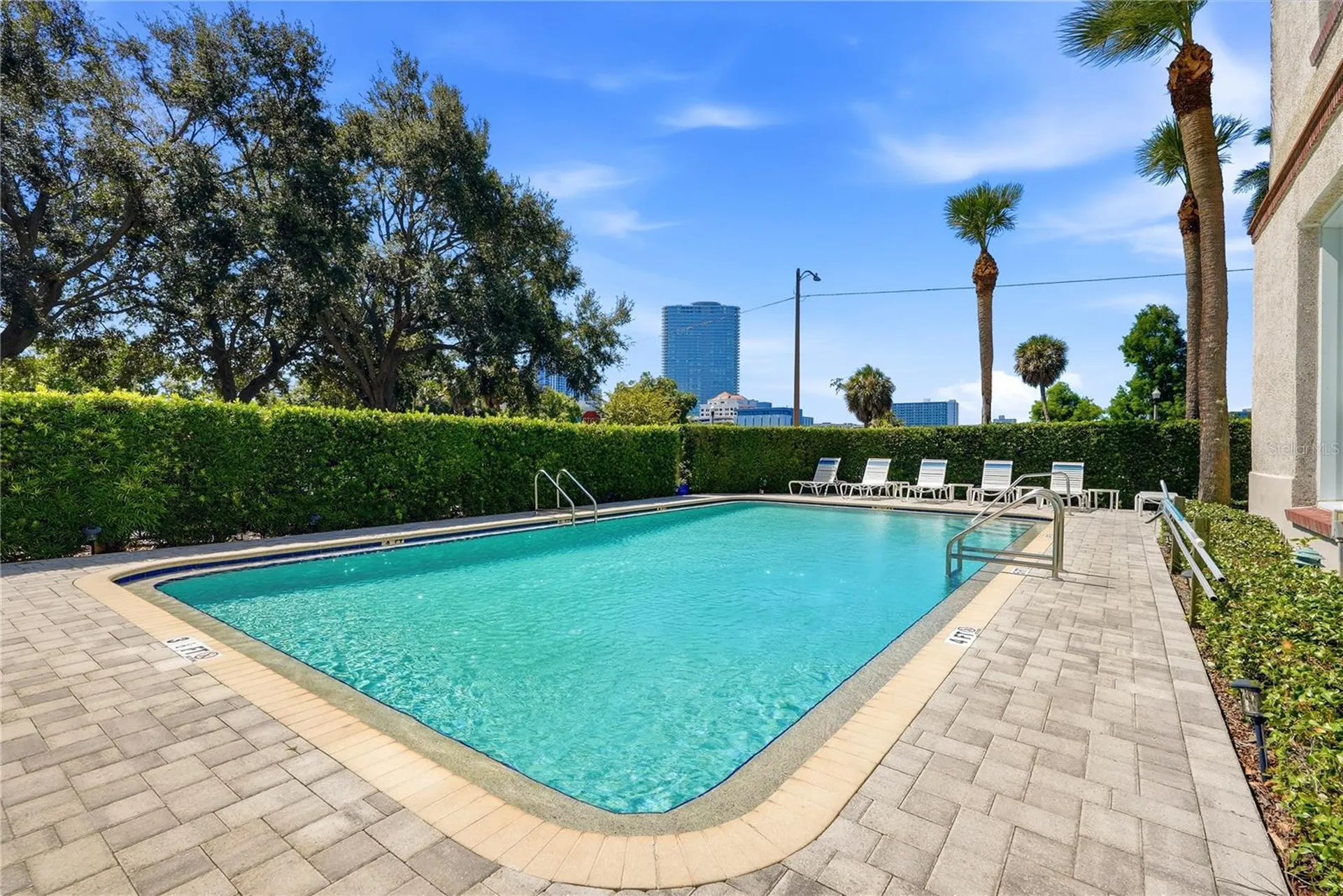 701 Mirror Lake Drive N St Petersburg FL 33701