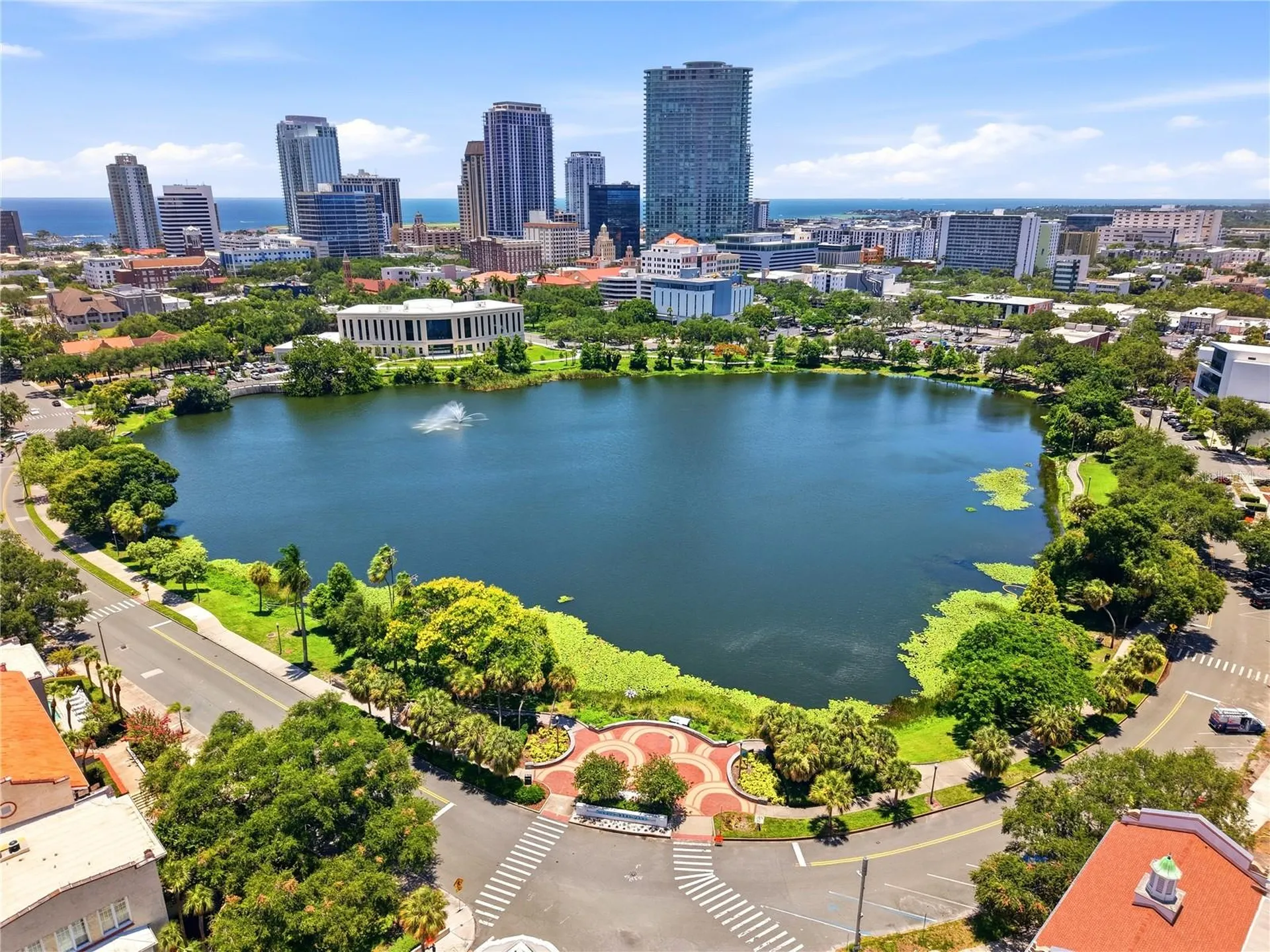 701 Mirror Lake Drive N St Petersburg FL 33701